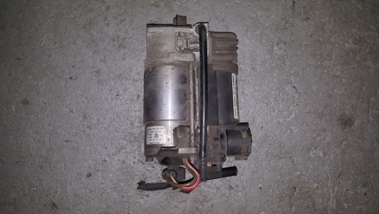 Luchtveringcompressor Mercedes-Benz W220 S320 CDI 2001