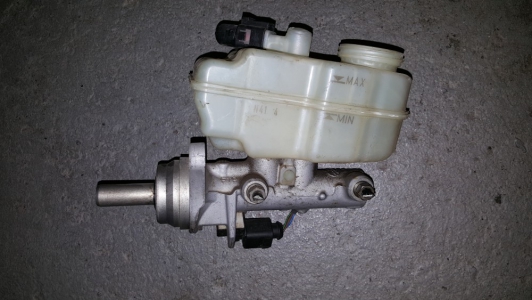 Hoofdremcilinder Volkswagen Polo 1.2 TDI 2010