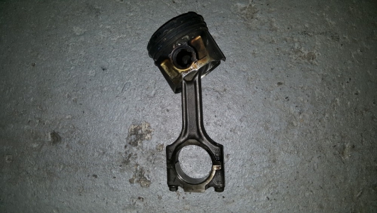 Piston Fiat Doblo Cargo 1.6 JTD 2011