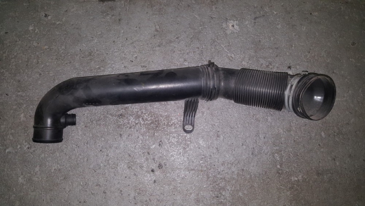 Aanzuigbuis Volkswagen Golf 2.0 TFSi 2006