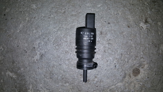 Ruitensproeierpomp BMW E87 2006