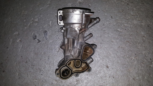 Support de filtre a huile Peugeot 508 1.6 16v VTi 2012