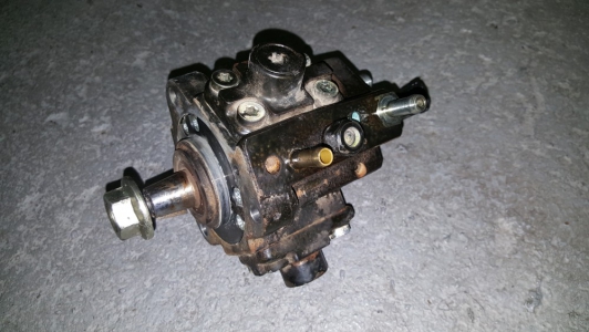 Dieselpomp Opel Vectra 1.9 CDTi 2005