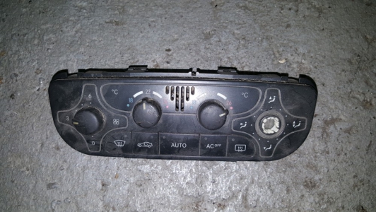 Kachelbedieningspaneel Mercedes-Benz C209 2003