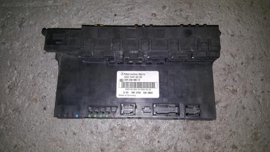 Zekeringskast Mercedes-Benz W203 C220 CDI 2001