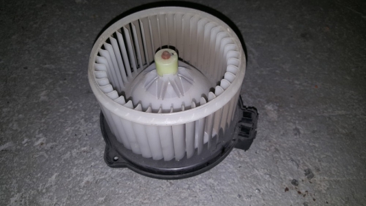 Kachelventilator Daihatsu Cuore 2005