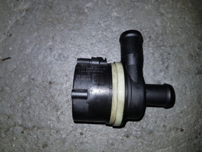 Pompe liquide refroidissement Skoda Fabia 1.2 TDI 2011