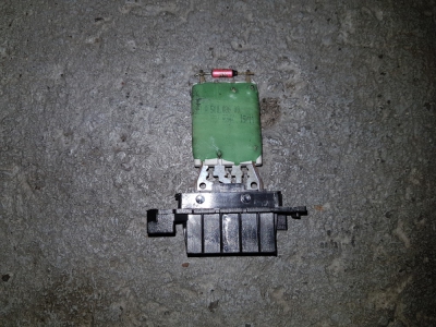 Kachelweerstand Mercedes-Benz W245 2006 airco