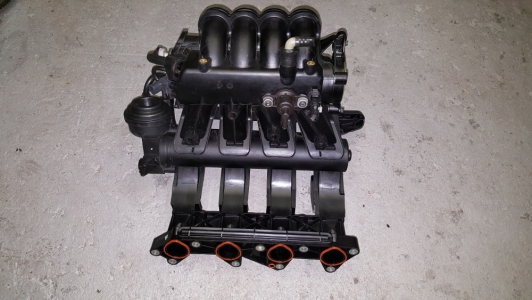 Inlaatspruitstuk Mercedes-Benz W169 A150 2005