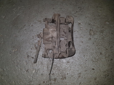 Remklauw Nissan Qashqai 2010 links-voor