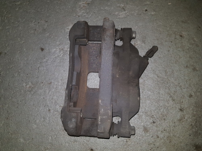 Remklauw Ford Transit 2013 links-voor