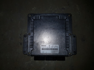 Gestion de moteur Volvo V40 1.9 D 2003