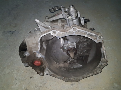 Versnellingsbak Opel Astra 1.7 CDTi 2011 6 bak