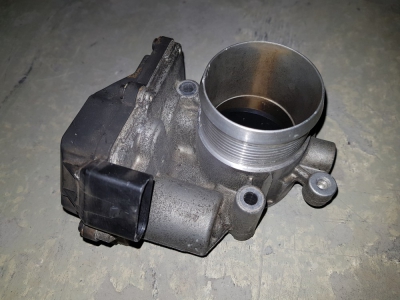 Gasklephuis Audi A4 2.0 TDI 2008
