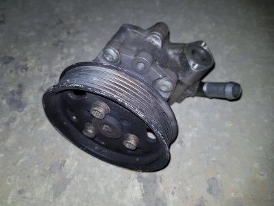 Pompe de direction assistée Audi A5 2.0 TDI 2010