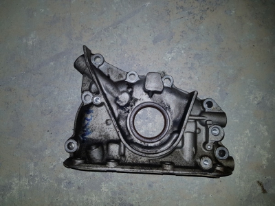 Oliepomp Mazda 626 1.8 16v 1994