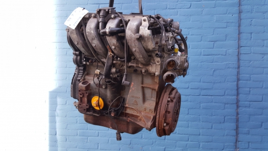 Motor Fiat Palio Weekend 1.6 16v 74 kW 2001