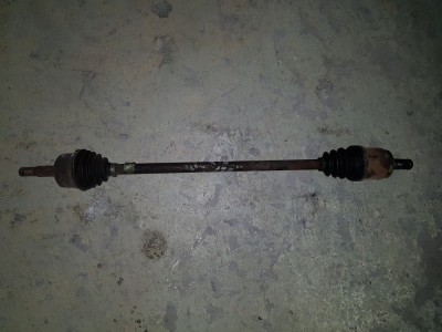 Arbre de différentiel Nissan Almera 1.5 16v 2004 droit avant