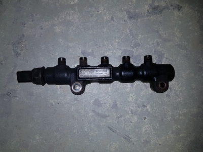 Distributeur de carburant Ford Focus 1.6 TDCi 2006