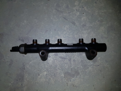 Distributeur de carburant Volvo V40 1.6 D2 2013