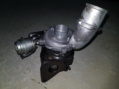 Turbo Volvo S40 1.9 D 85 kW 2002