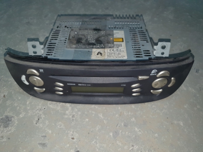 Radio / CD-speler Nissan Almera Tino 2003